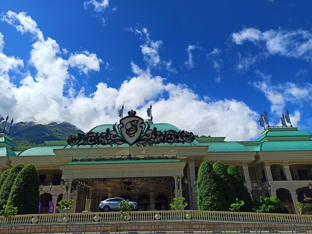 Фотография автора Юлия Сурина