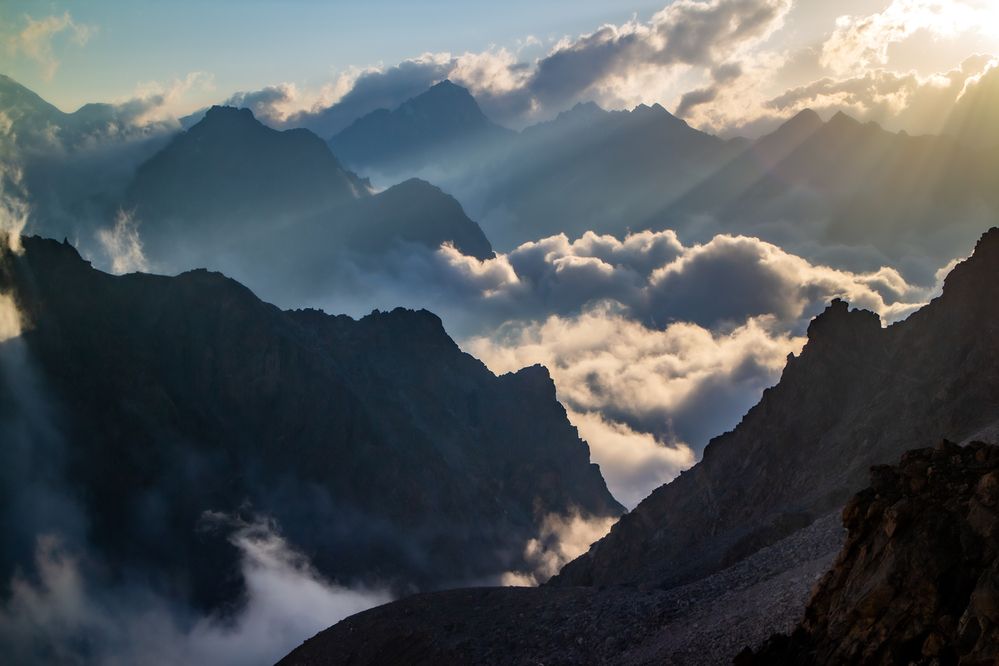 Облака в долине