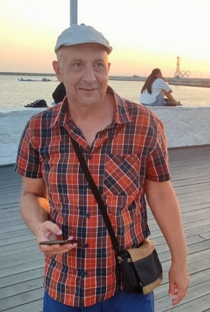 Фотография автора Андрей Тезиков