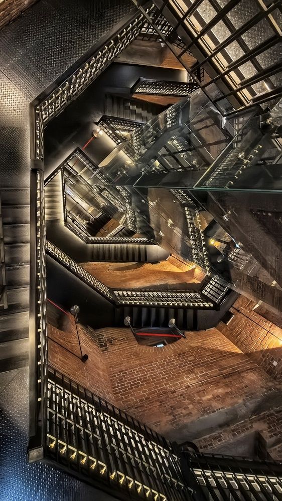 Лестница в башне