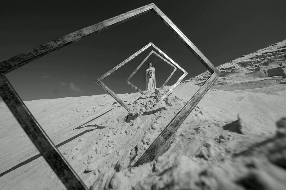 Photograph by Alexandre Dpari