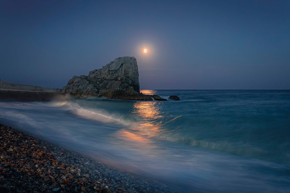 Начало Лунного затмения