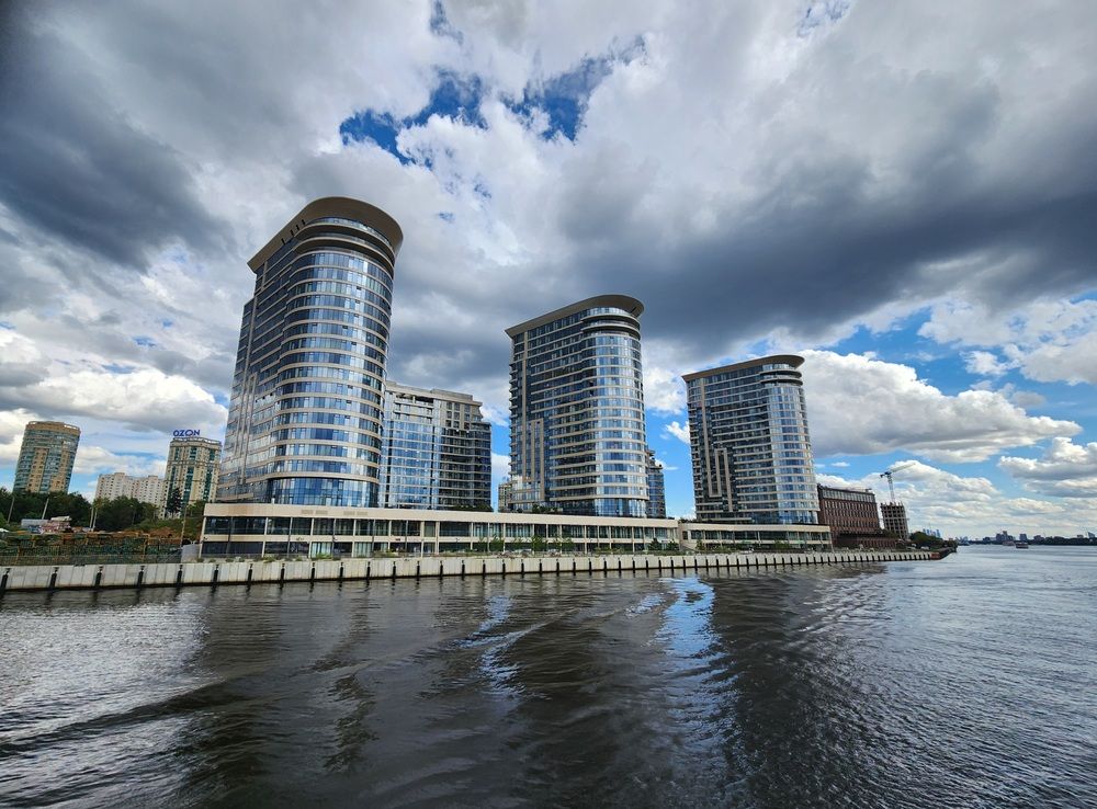Photo #12557342