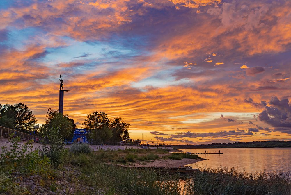 Photograph by Anton Hantov