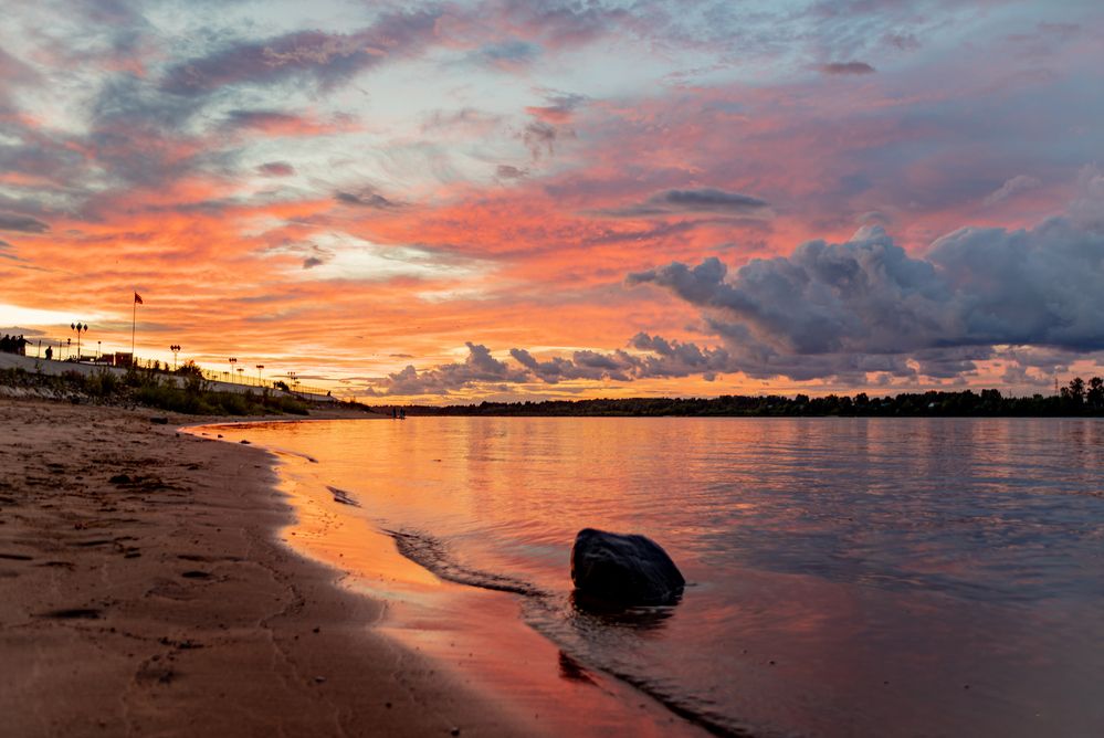 Photograph by Anton Hantov