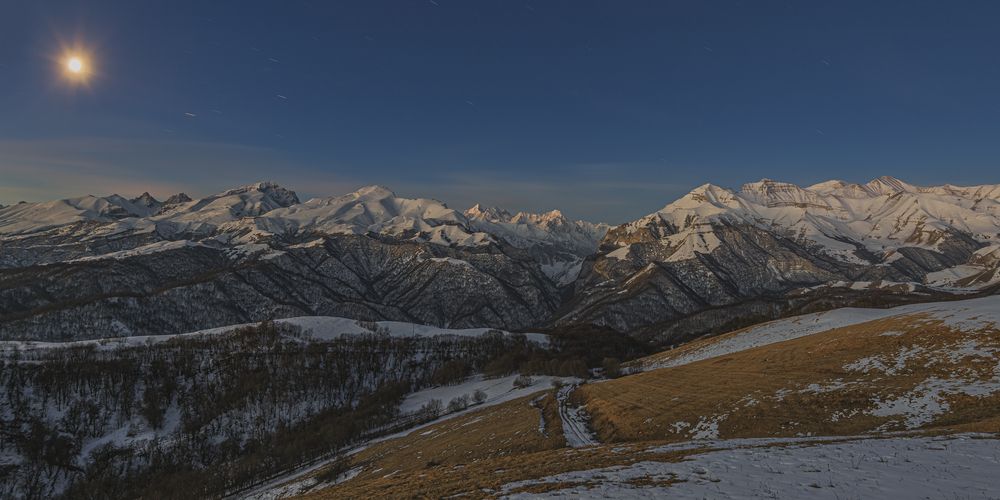 За час до восхода