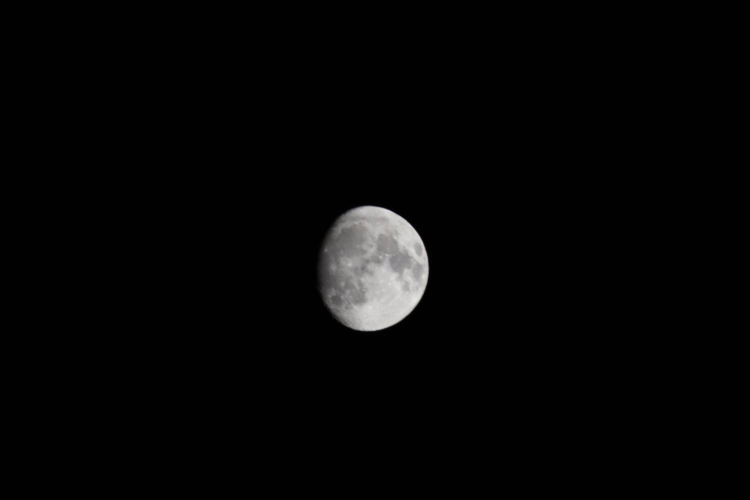 Luna.