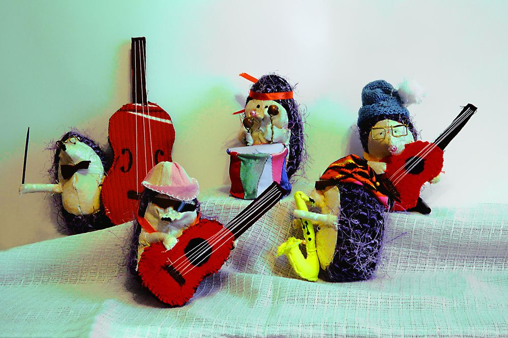 Ансамбль ёжиков.