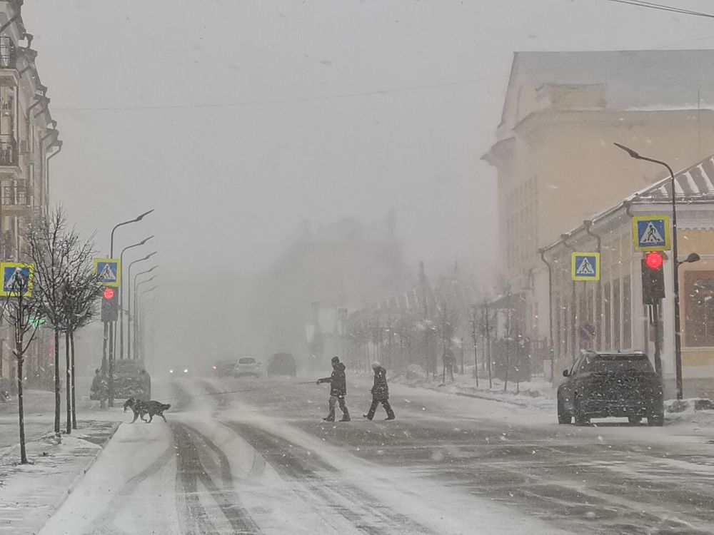 Оренбург.  Перекрёсток улиц Советской и Горького
