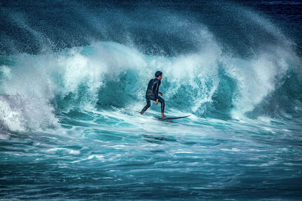 Misty ocean surf