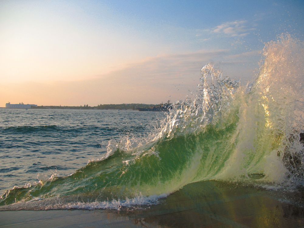 Photograph by Anton Hantov