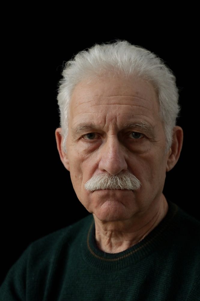 Мужской портрет (male portrait)