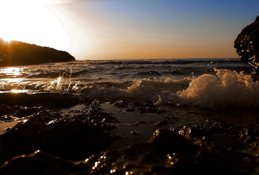 закат и море