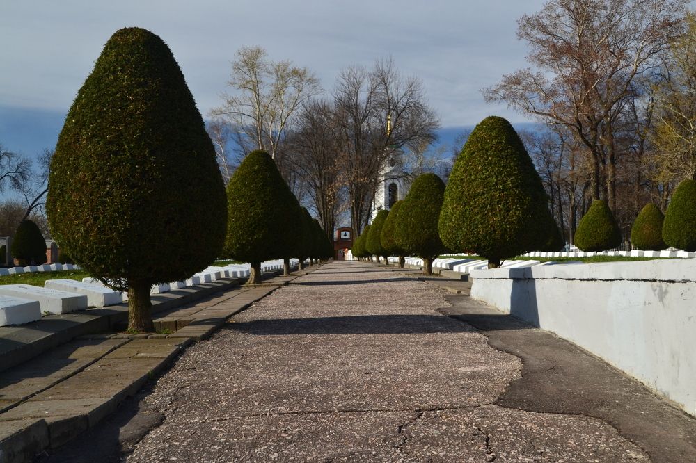 Аллея героев