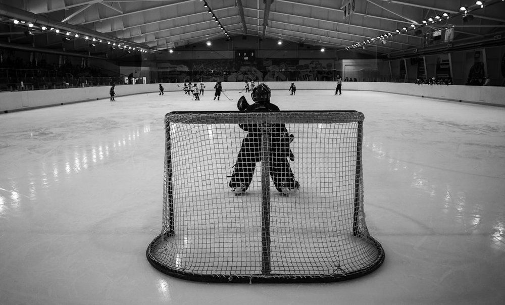 В хоккей играют настоящие МАЛЬЧИШКИ