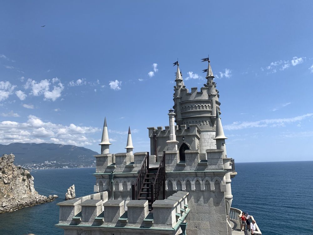 Ласточкино гнездо