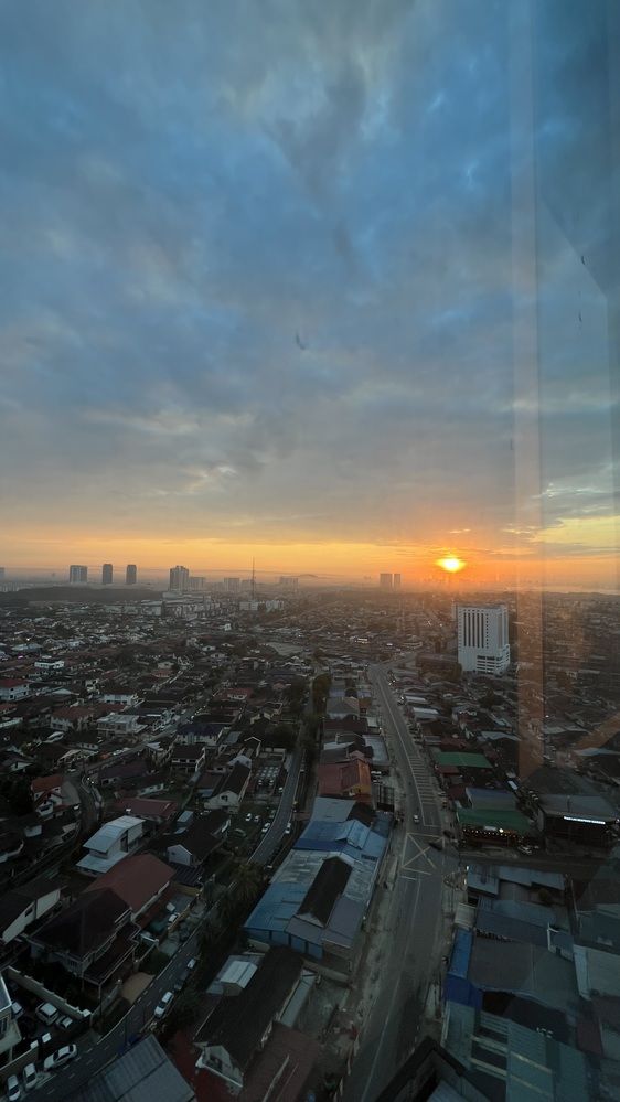 Фотография автора Lawrens Tan