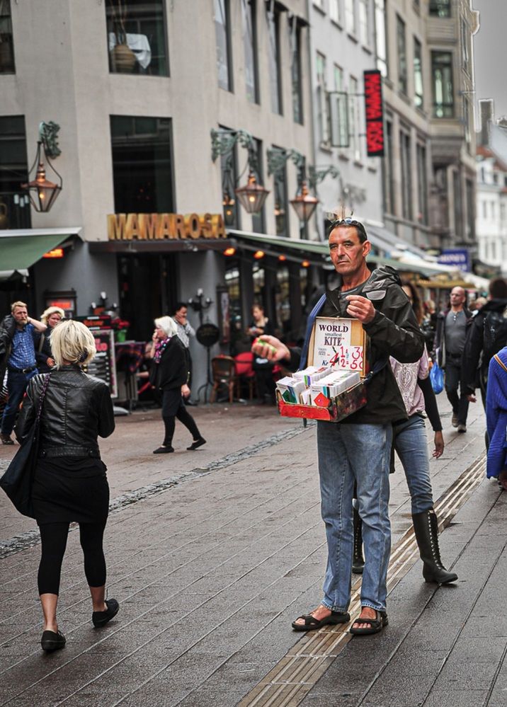 Продавец воздушных змеев