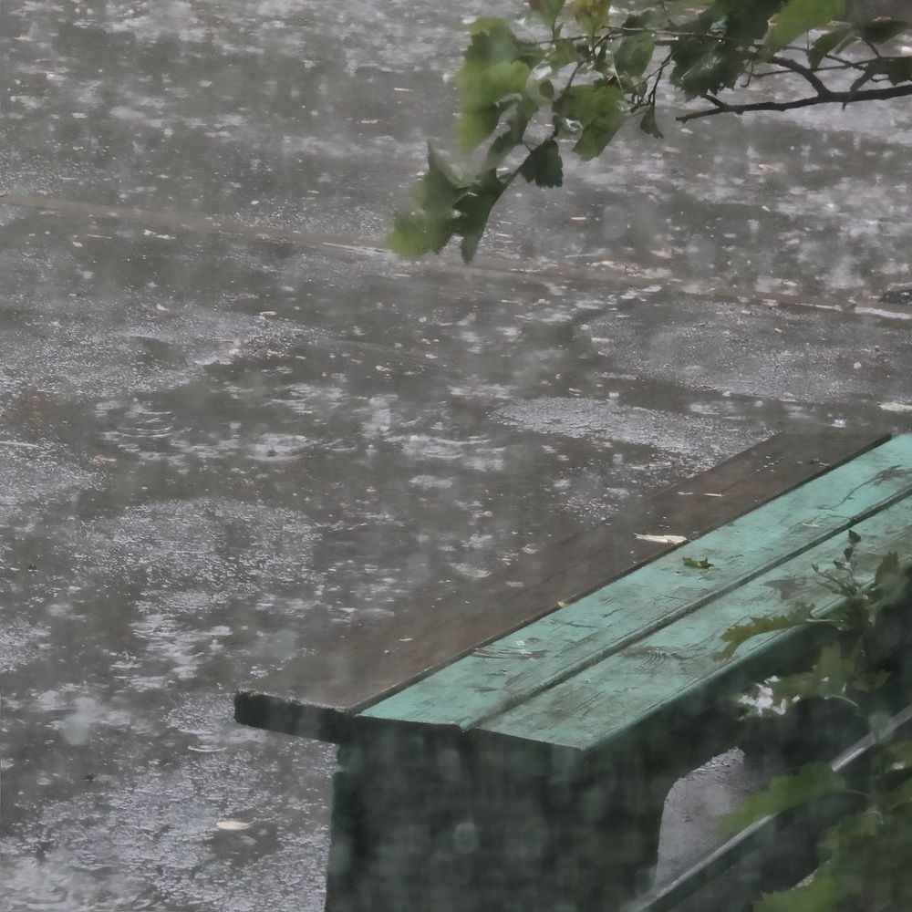 Лужи во дворе