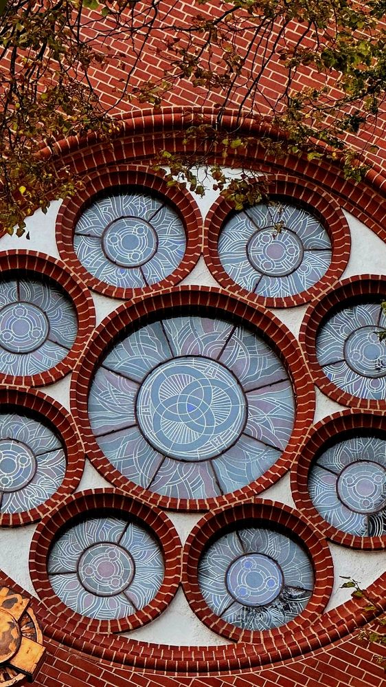 Окно-роза