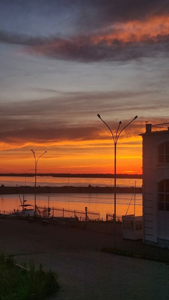 Photograph by Lyolka Gym