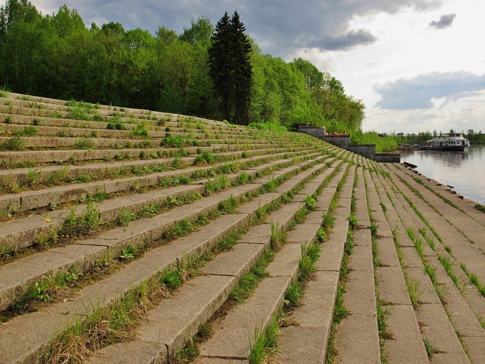 Старый гранит