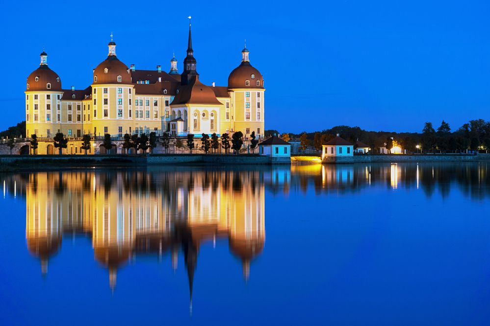 Reflection of Grandeur