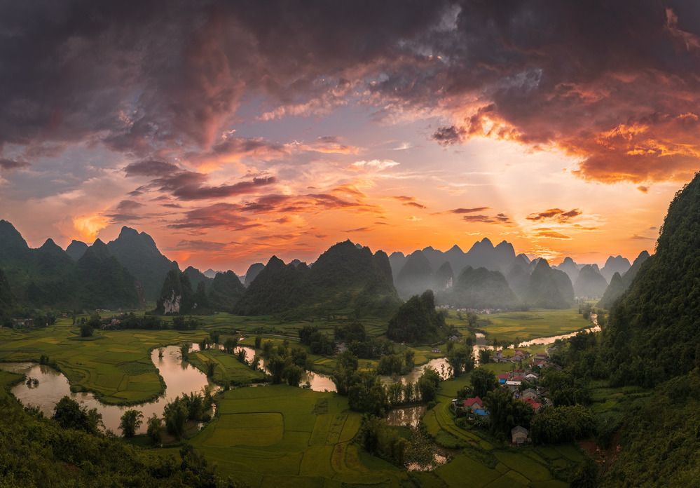 Photograph by Linh Trần