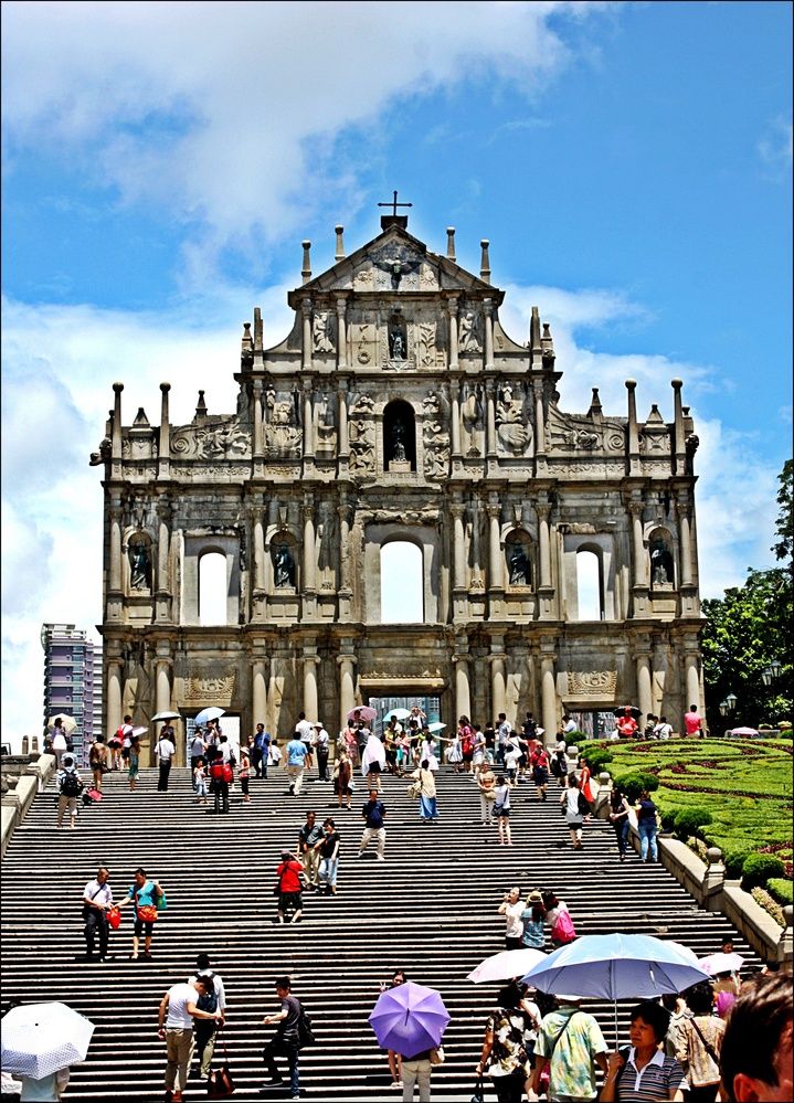 Фотография автора АЛЕКСАНДР ЦЫГЕЛЬНЮК