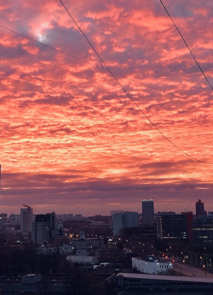 Рассвет в Москве