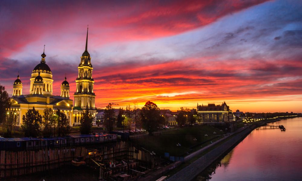 Photograph by Anton Hantov