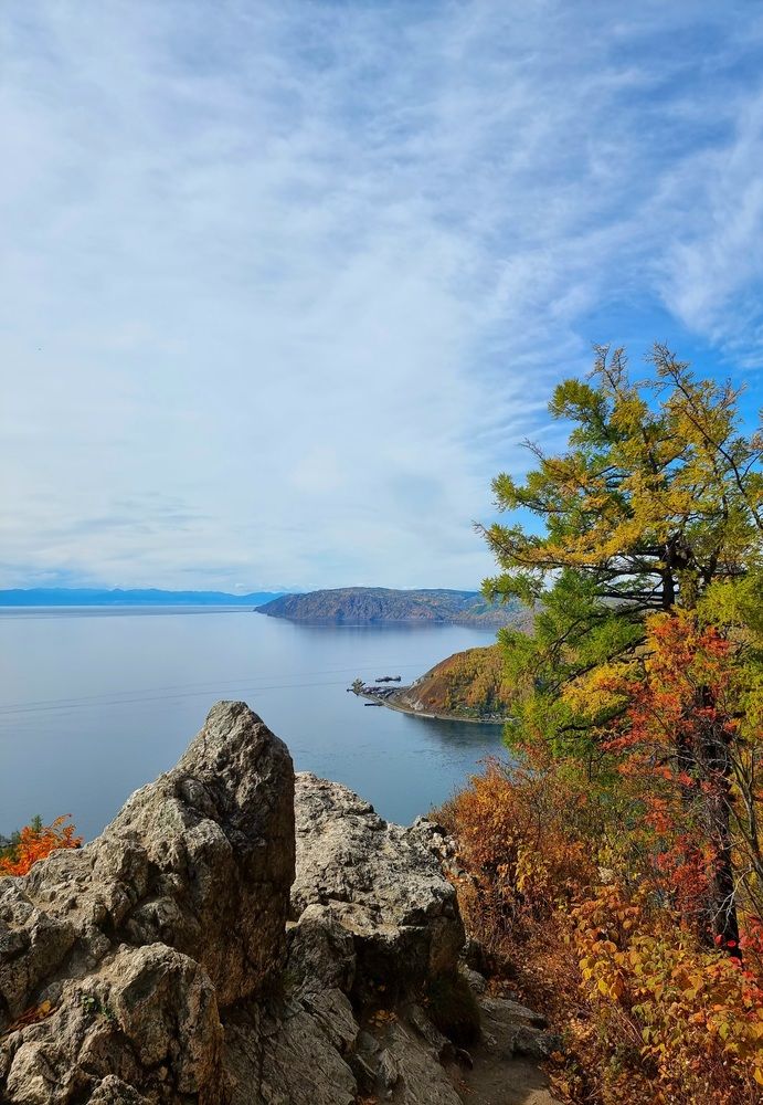 Осень на озере Байкал
