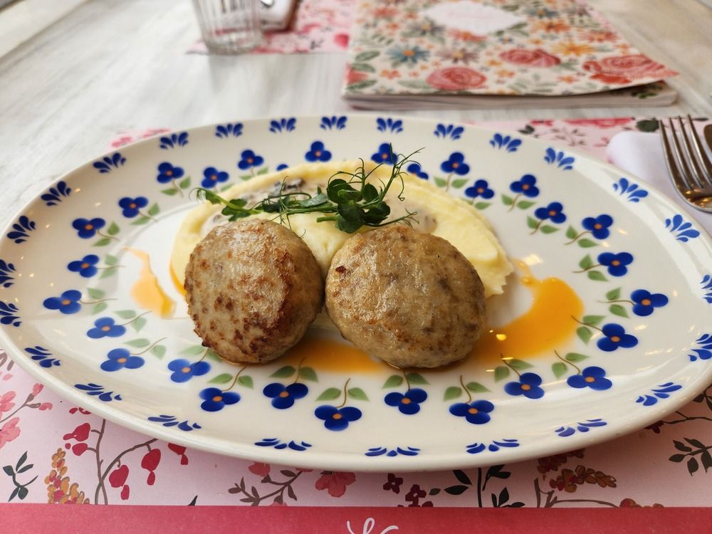 Photograph by Elena Shliachkova