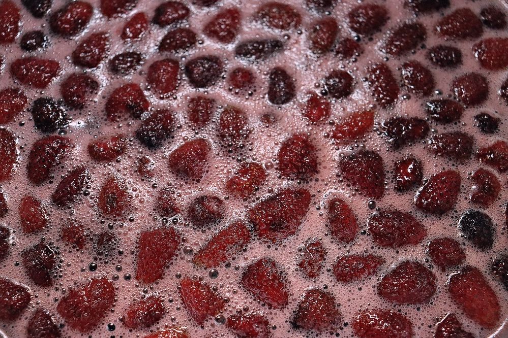 клубничное варенье.