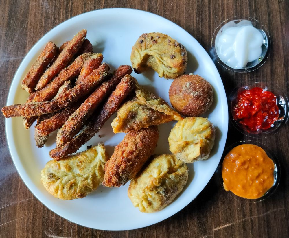 Momo platter