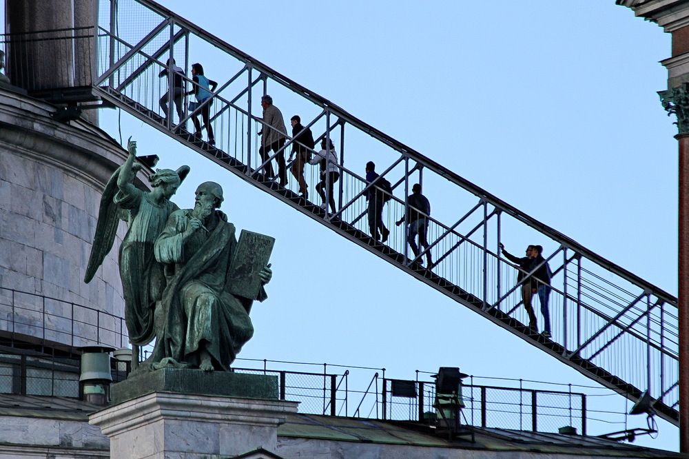 Фотография автора Александр Челмодеев