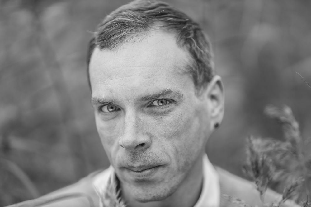 Первый взгляд в объектив