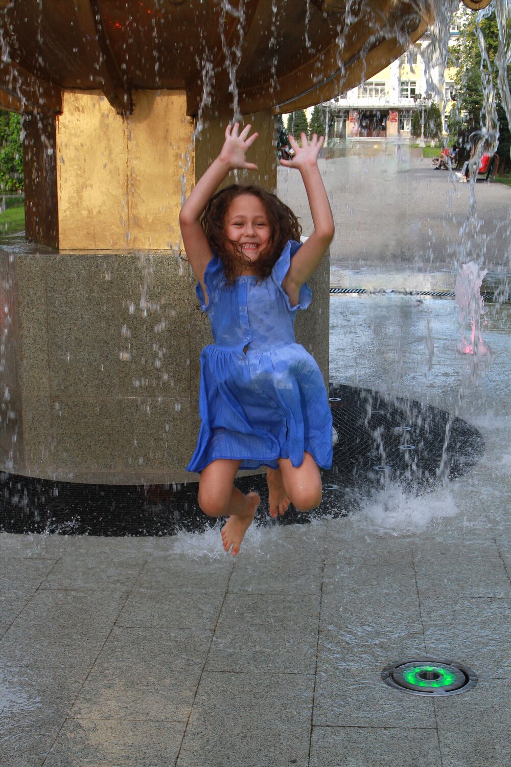 Photo #12691879