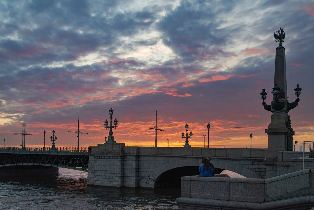 Белой ночью