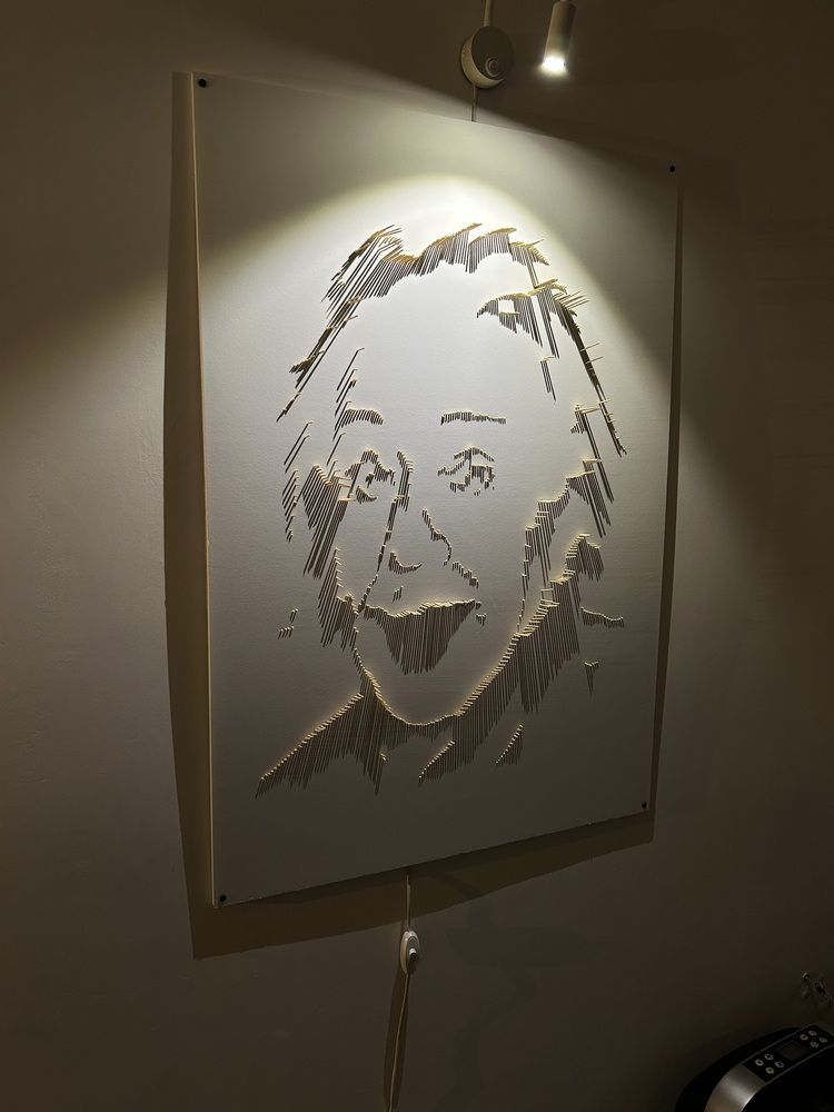 Энштейн в музее теней Санкт-Петербурга