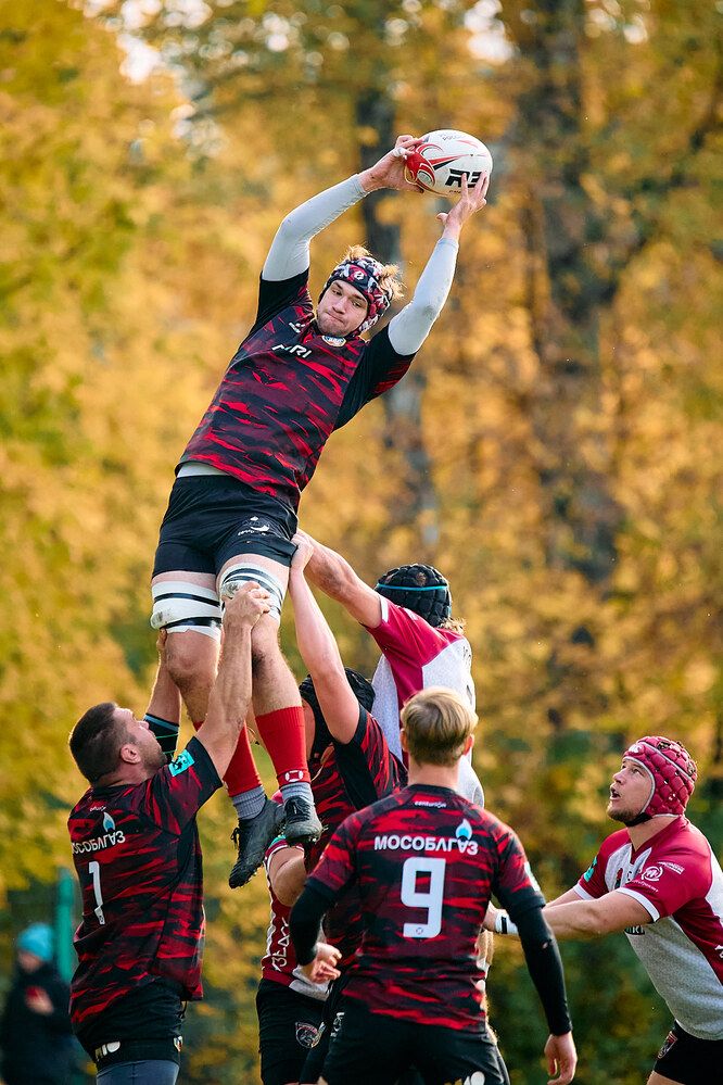 Photograph by Mikhail Khmelevskiy