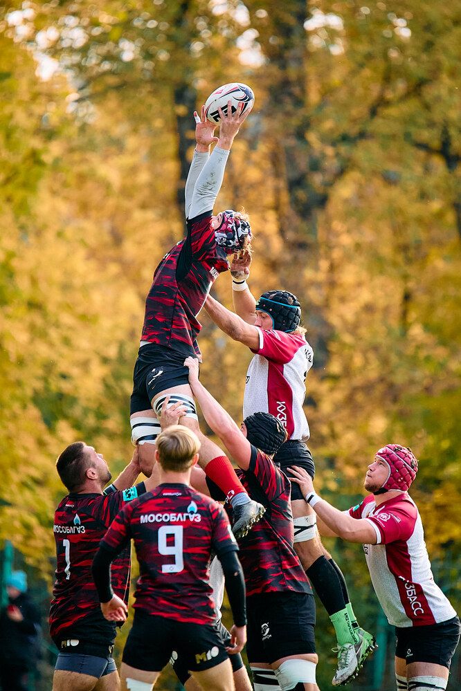 Photograph by Mikhail Khmelevskiy