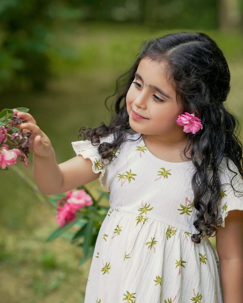 girl and flowers
