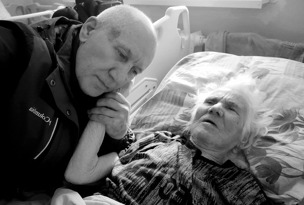 Материнская любовь, вечна!