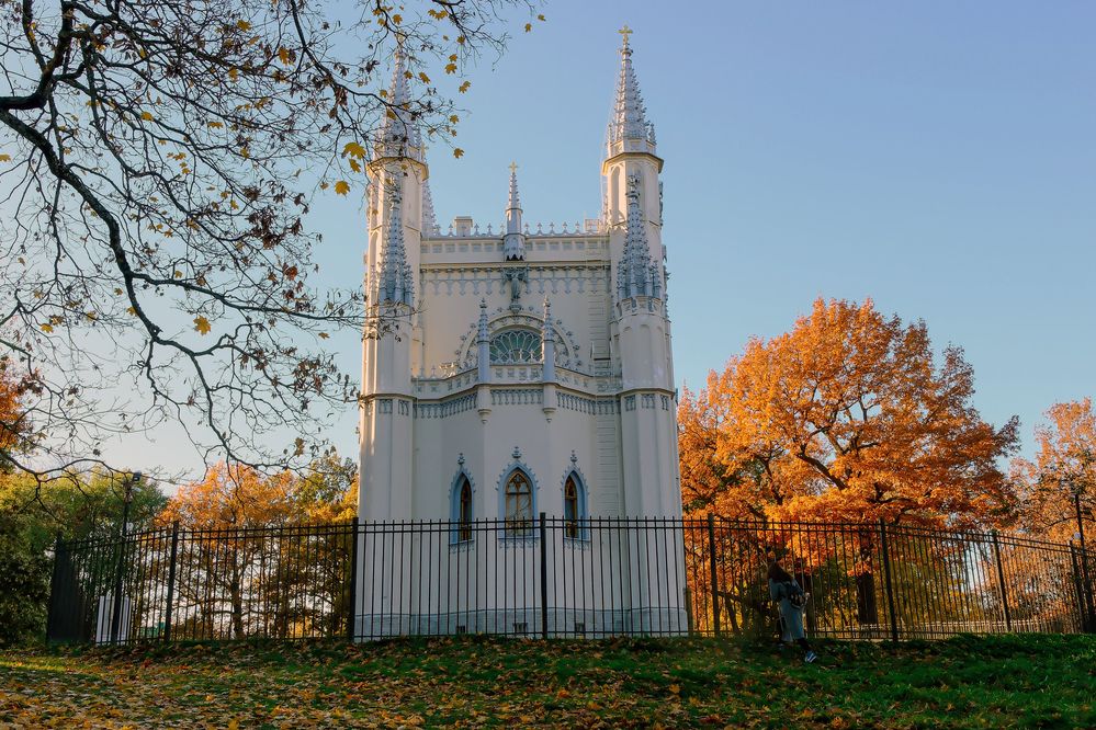 В парке Петергофа.