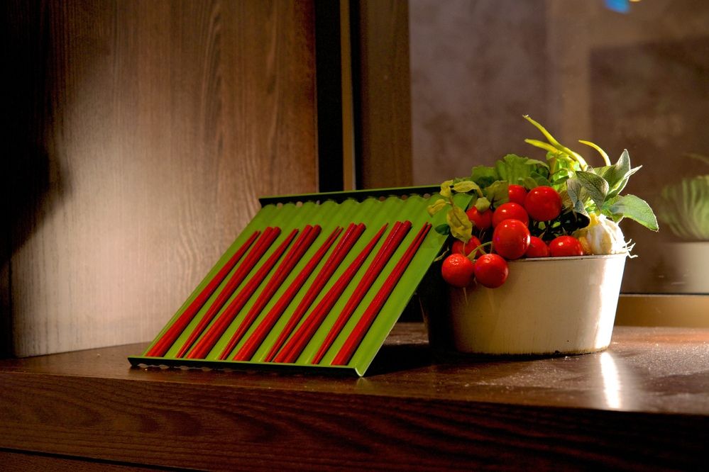 When Creativity Meets Simplicity