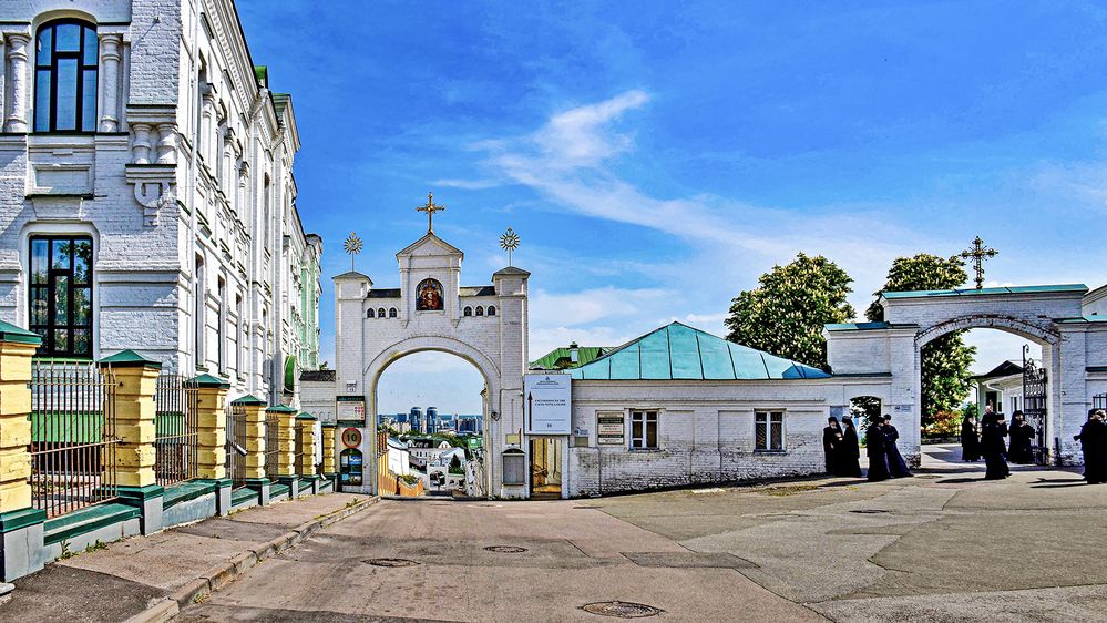 Entrance to the monastery