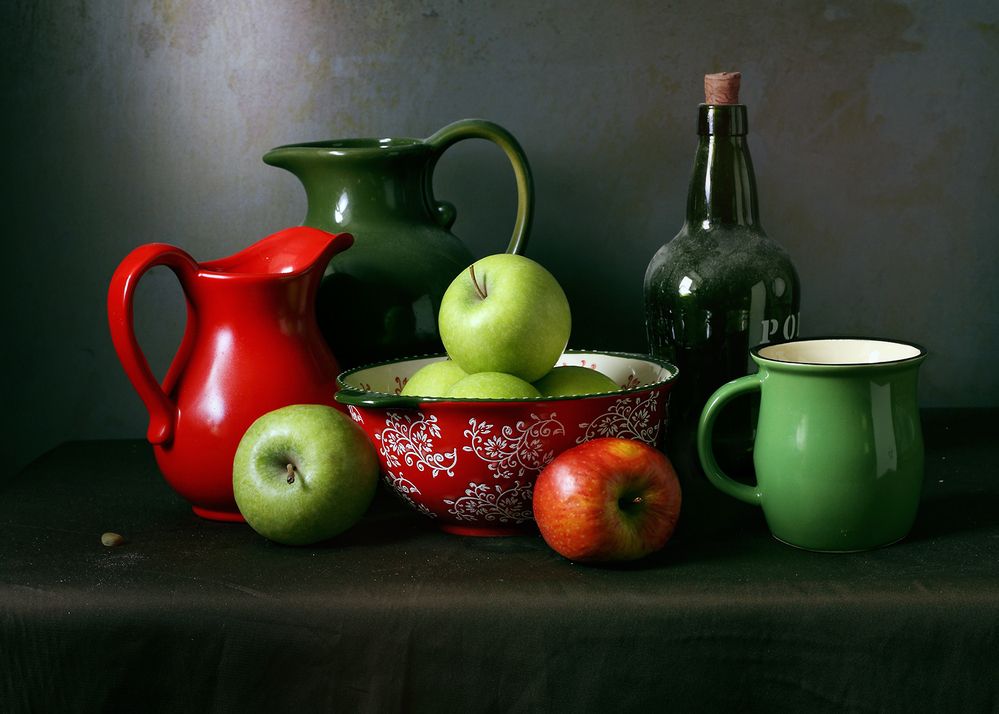 Красное и зеленые