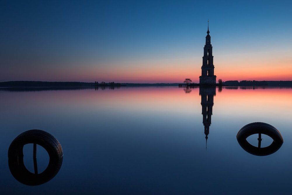 "Затопленная колокольня"