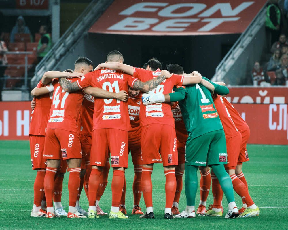 Photograph by Mikhail Khmelevskiy